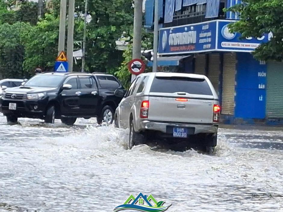 Thành phố Bắc Giang chìm trong 'biển nước' Thành phố Bắc Giang chìm trong 'biển nước'