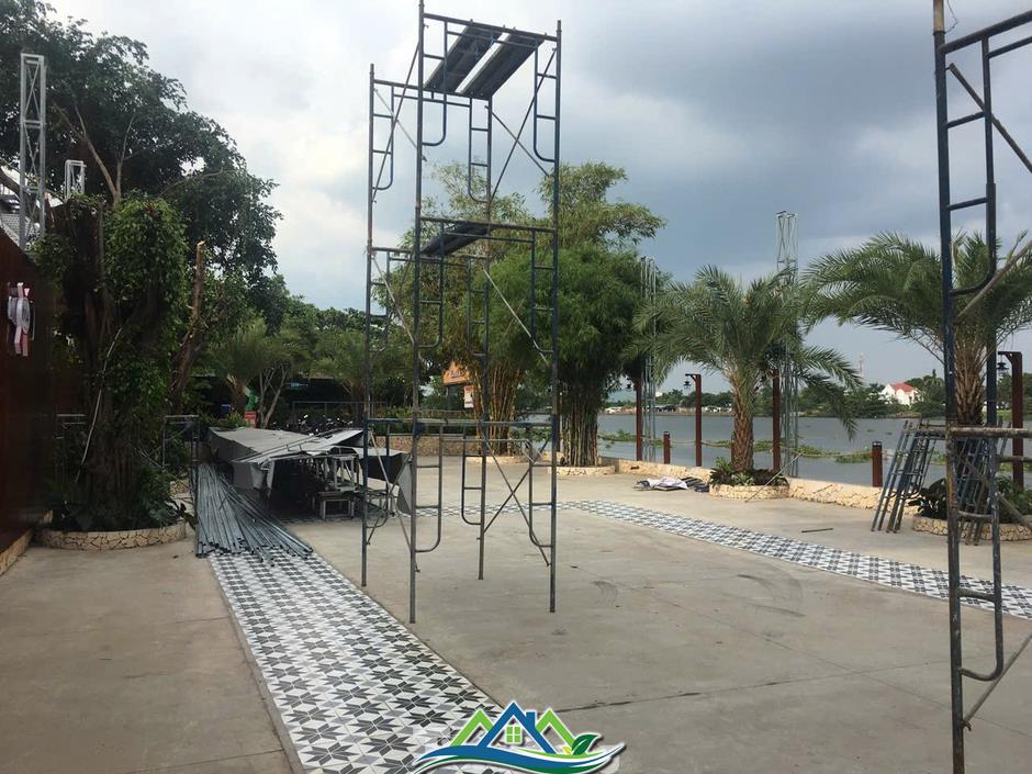 Tháo dỡ nhà hàng xây trái phép trên hành lang sông Sài Gòn