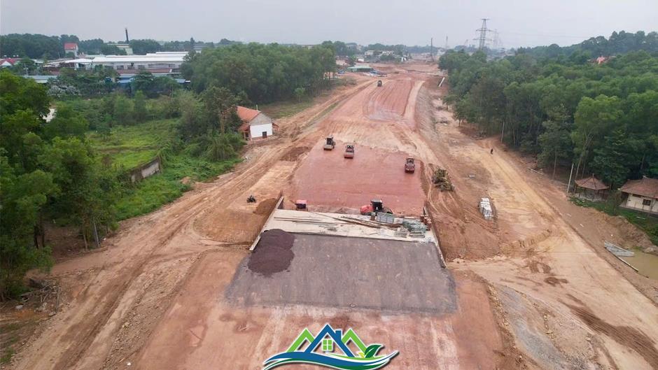 Thi công xuyên lễ trên đại công trường cao tốc Bắc Nam Thi công xuyên lễ trên đại công trường cao tốc Bắc Nam