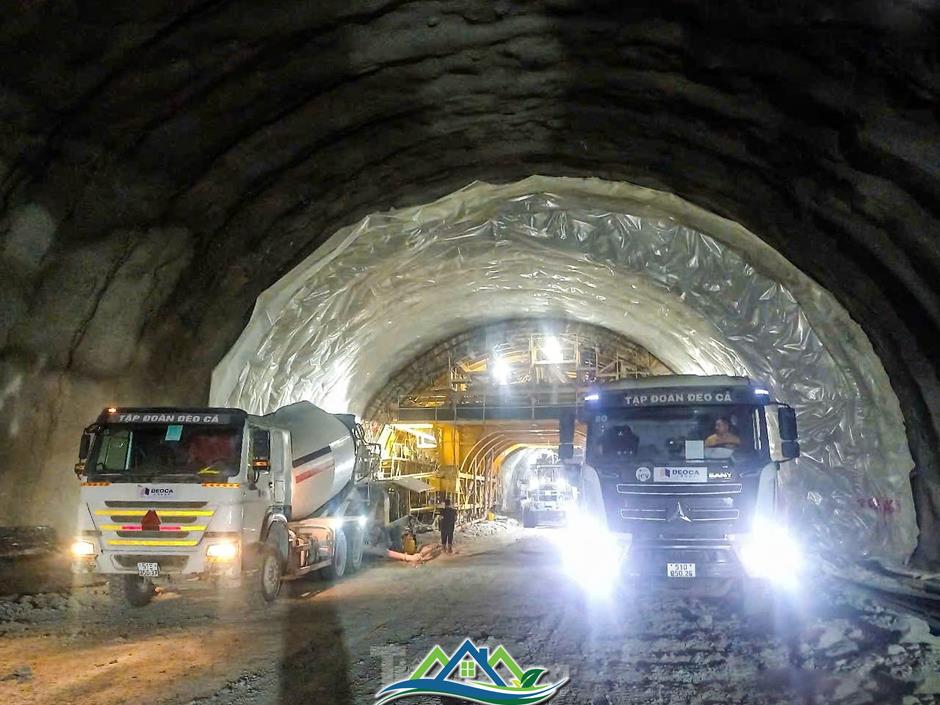 Thi công xuyên lễ trên đại công trường cao tốc Bắc Nam Thi công xuyên lễ trên đại công trường cao tốc Bắc Nam