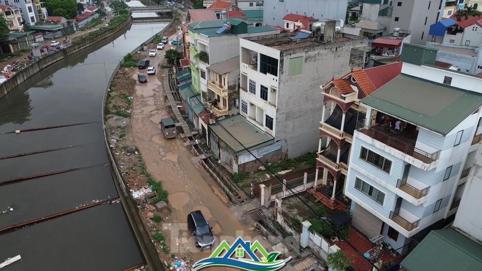 Thiết kế nền đường mới cao hơn gần 1m, cả trăm hộ dân bất an Thiết kế nền đường mới cao hơn gần 1m, cả trăm hộ dân bất an