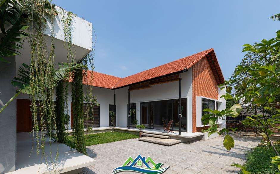 Thiết kế nhà cấp 4 hiện đại vẫn giữ được vườn và ao phía trước Thiết kế nhà cấp 4 hiện đại vẫn giữ được vườn và ao phía trước