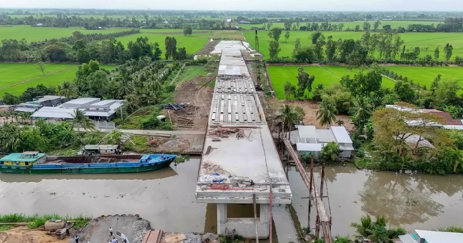 Thủ tướng giao khẩn trương gỡ khó cho các dự án trọng điểm miền Tây