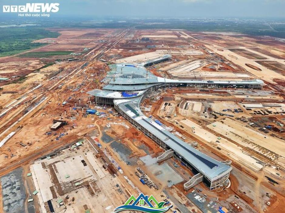Thủ tướng: Nghiên cứu làm tàu điện ngầm hoặc đường sắt đô thị nối Tân Sơn Nhất - Long Thành Thủ tướng: Nghiên cứu làm tàu điện ngầm hoặc đường sắt đô thị nối Tân Sơn Nhất - Long Thành