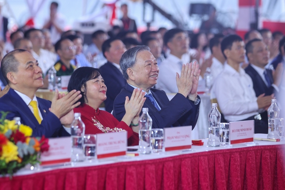 Thủ tướng Phạm Minh Chính: Không khí đặc biệt, khí thế đặc biệt, nỗ lực đặc biệt, sẽ tạo thành quả đặc biệt