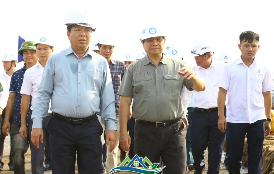 Thủ tướng Phạm Minh Chính kiểm tra tiến độ sân bay Long Thành Thủ tướng Phạm Minh Chính kiểm tra tiến độ sân bay Long Thành