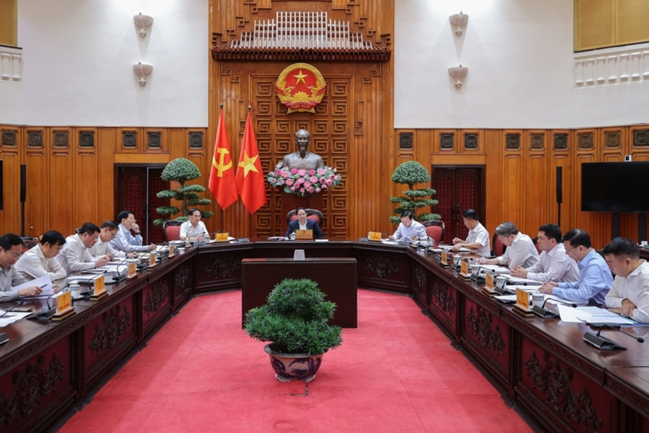 Thủ tướng: Tập trung thông tuyến cao tốc từ Cao Bằng tới Cà Mau trong năm 2025 và nghiên cứu mở rộng trong giai đoạn tới Thủ tướng: Tập trung thông tuyến cao tốc từ Cao Bằng tới Cà Mau trong năm 2025 và nghiên cứu mở rộng trong giai đoạn tới