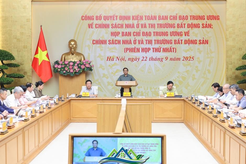 Thủ tướng yêu cầu phải có câu trả lời vì sao “giá nhà chung cư liên tục tăng và cao mãi”
