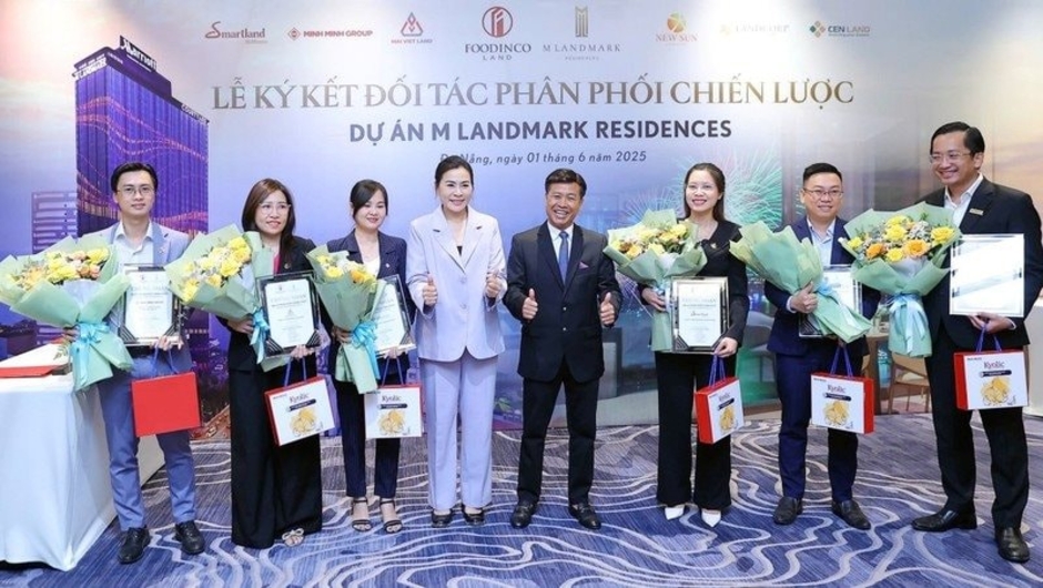 Tổ hợp căn hộ, khách sạn Marriot tại Tổ hợp căn hộ, khách sạn Marriot tại
