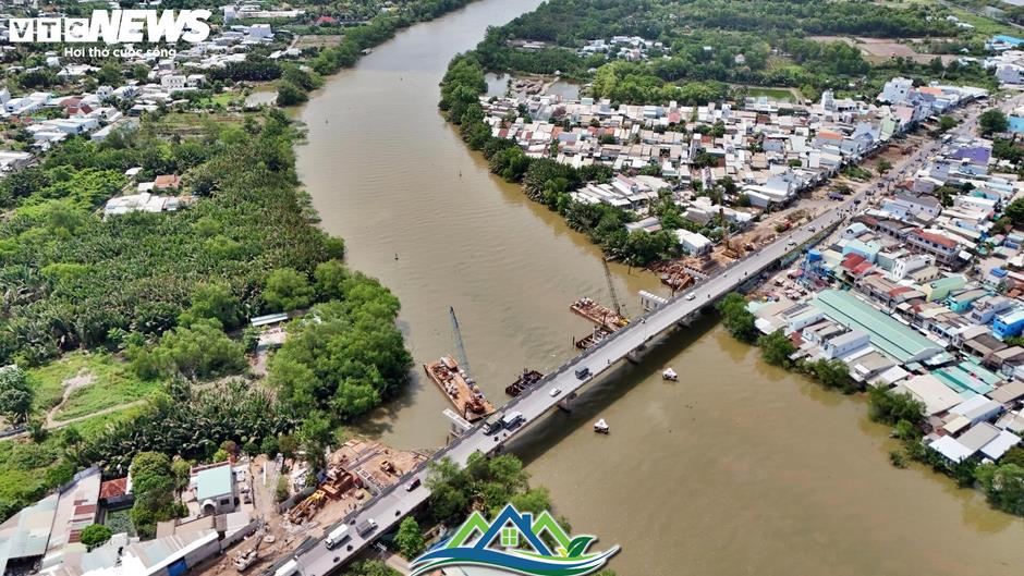 Toàn cảnh dự án nghìn tỷ nối TP.HCM với Long An sau hơn 2 năm thi công Toàn cảnh dự án nghìn tỷ nối TP.HCM với Long An sau hơn 2 năm thi công