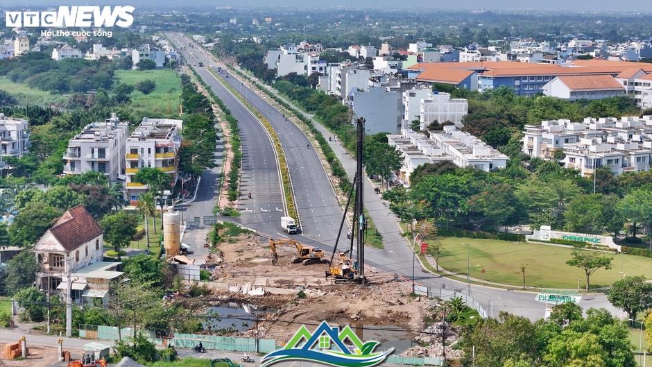 Toàn cảnh dự án nghìn tỷ nối TP.HCM với Long An sau hơn 2 năm thi công Toàn cảnh dự án nghìn tỷ nối TP.HCM với Long An sau hơn 2 năm thi công