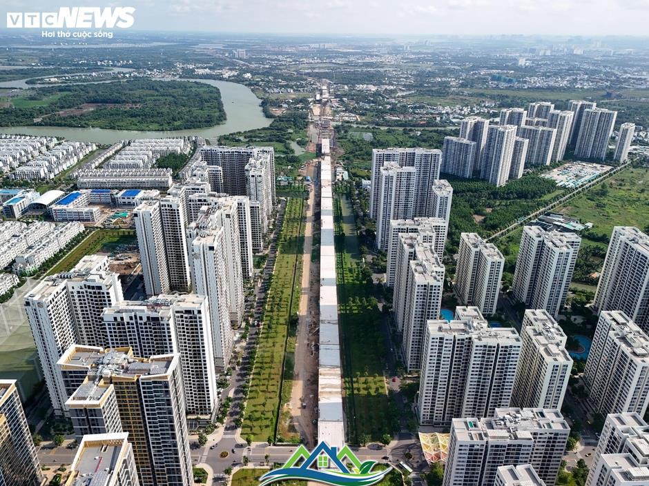 Toàn cảnh gần 14 km đường Vành đai 3 qua Thủ Đức tăng tốc về đích Toàn cảnh gần 14 km đường Vành đai 3 qua Thủ Đức tăng tốc về đích