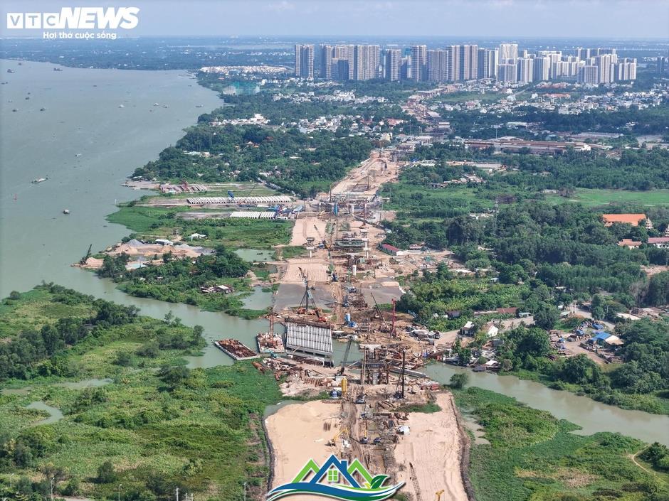 Toàn cảnh gần 14 km đường Vành đai 3 qua Thủ Đức tăng tốc về đích Toàn cảnh gần 14 km đường Vành đai 3 qua Thủ Đức tăng tốc về đích