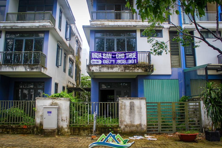 Toàn cảnh hàng chục nghìn nhà hoang, đất nền trống có thể bị đánh thuế luỹ tiến đến 10% ở TP.HCM Toàn cảnh hàng chục nghìn nhà hoang, đất nền trống có thể bị đánh thuế luỹ tiến đến 10% ở TP.HCM