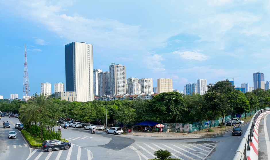 Toàn cảnh khu đất vàng rộng 6 ha vừa được thu hồi để xây nhà thấp tầng, đối diện dự án có biệt thự một tỷ/m2 của Vinhomes Toàn cảnh khu đất vàng rộng 6 ha vừa được thu hồi để xây nhà thấp tầng, đối diện dự án có biệt thự một tỷ/m2 của Vinhomes