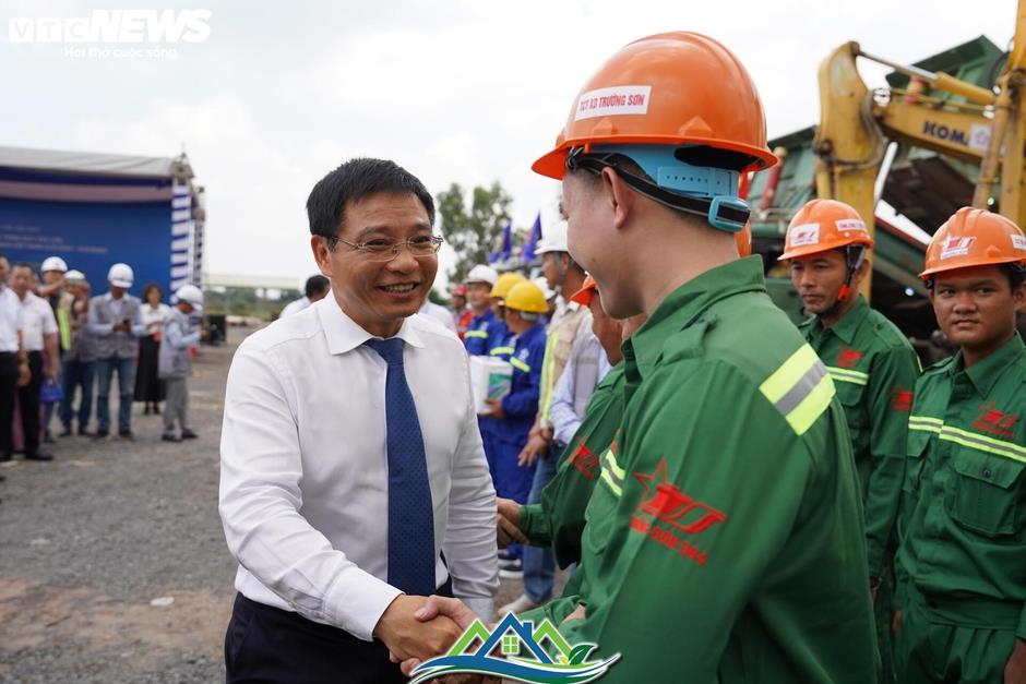 Toàn cảnh loạt công trình khởi công, khánh thành ở khu vực phía Nam