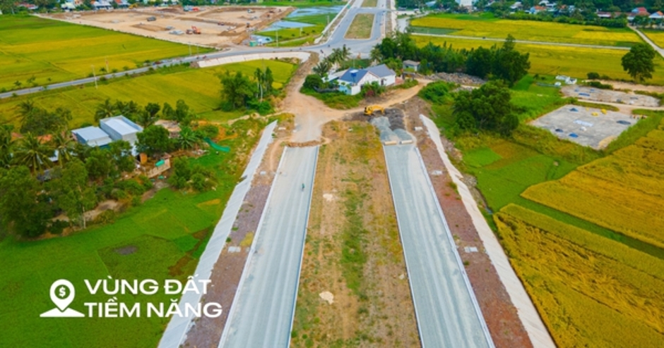 Toàn cảnh tuyến đường đang xây dựng qua “thiên đường hải sản”, đang được mời gọi đầu tư 2 dự án 5.700 tỷ đồng