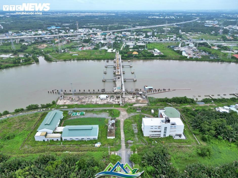 TP.HCM: Cận cảnh siêu dự án 10.000 tỷ mịt mờ ngày về đích TP.HCM: Cận cảnh siêu dự án 10.000 tỷ mịt mờ ngày về đích