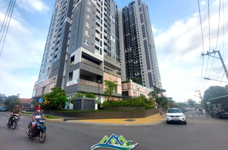 TPHCM: Dự án thương mại 'cháy hàng', nhà ở xã hội vượt tầm tay TPHCM: Dự án thương mại 'cháy hàng', nhà ở xã hội vượt tầm tay