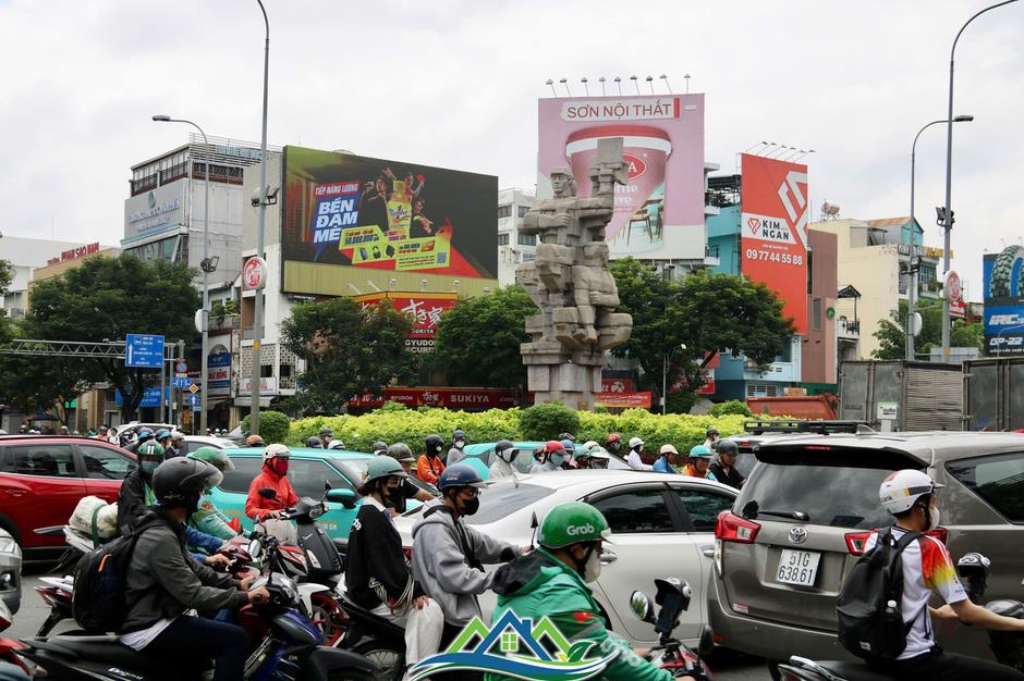 TPHCM xây cầu vượt thép ở 3 điểm giao thông 'nghẹt thở'