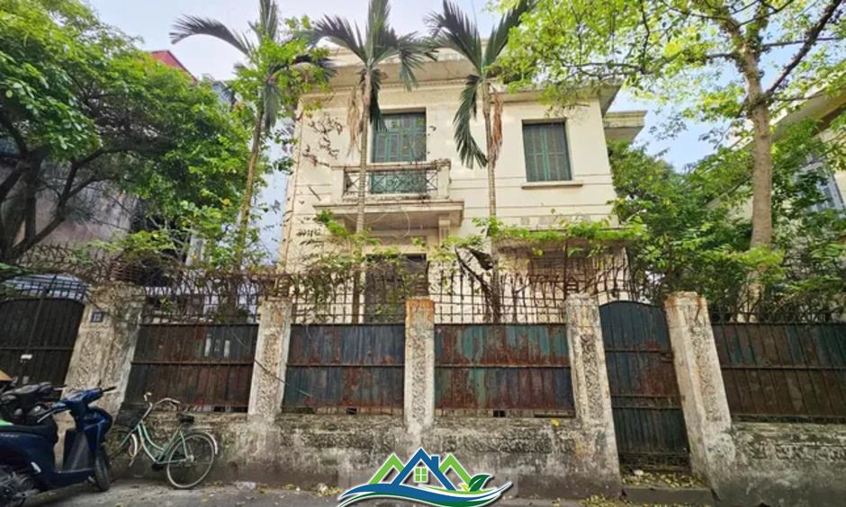Trưng dụng biệt thự bỏ hoang 12 Nguyễn Chế Nghĩa làm trụ sở UBND phường Cửa Nam? Trưng dụng biệt thự bỏ hoang 12 Nguyễn Chế Nghĩa làm trụ sở UBND phường Cửa Nam?