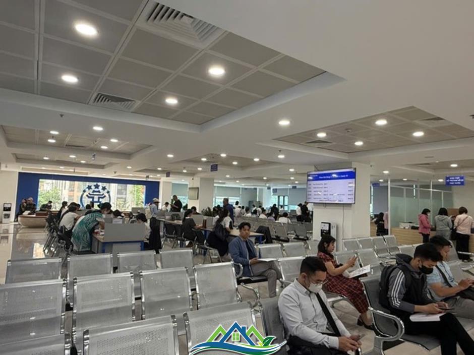 Trung tâm hành chính công Hà Nội bất ngờ 'vắng khách' ngày đầu tuần Trung tâm hành chính công Hà Nội bất ngờ 'vắng khách' ngày đầu tuần