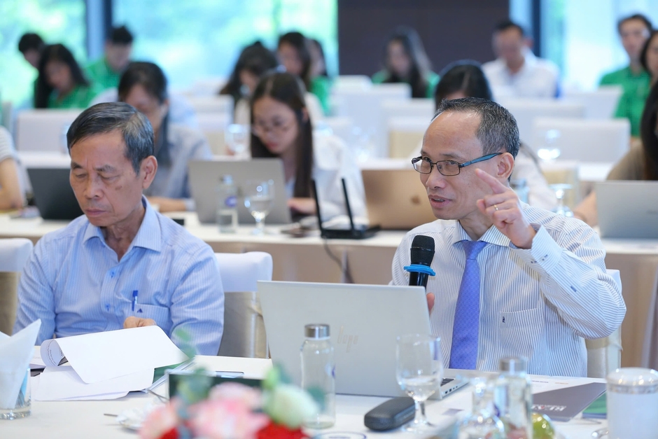 TS. Cấn Văn Lực: Giá bất động sản tại Hà Nội tăng nhanh hơn TP.HCM nhưng dư địa tăng giá sẽ không bằng TP.HCM sau khi sáp nhập TS. Cấn Văn Lực: Giá bất động sản tại Hà Nội tăng nhanh hơn TP.HCM nhưng dư địa tăng giá sẽ không bằng TP.HCM sau khi sáp nhập