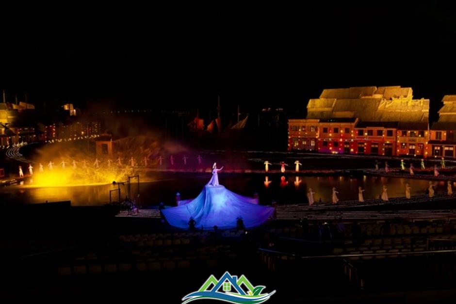 Từ sân khấu đến bầu trời: Ký Ức Hội An thắp sáng đêm hè miền di sản Từ sân khấu đến bầu trời: Ký Ức Hội An thắp sáng đêm hè miền di sản