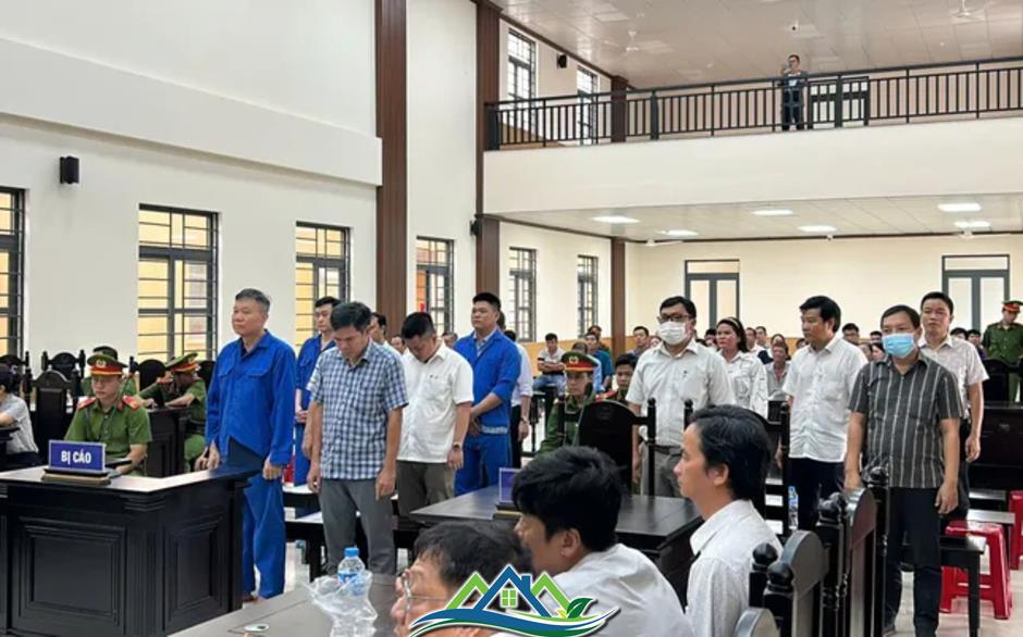 Tuyên án cựu Giám đốc Ban quản lý dự án tỉnh An Giang Tuyên án cựu Giám đốc Ban quản lý dự án tỉnh An Giang