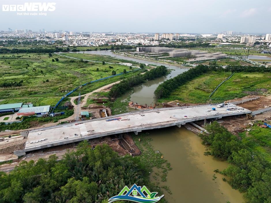 Tuyến đường Liên Phường sắp về đích, giảm áp lực giao thông khu Đông TP.HCM