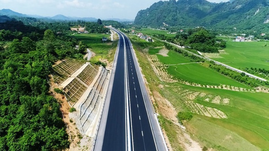 Văn phòng Chính phủ gửi văn bản hỏa tốc về việc xây dựng các hầm đường bộ trên tuyến cao tốc Bắc - Nam phía Đông Văn phòng Chính phủ gửi văn bản hỏa tốc về việc xây dựng các hầm đường bộ trên tuyến cao tốc Bắc - Nam phía Đông