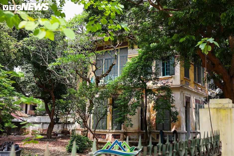 Vẻ đẹp trầm mặc của những biệt thự cổ giữa lòng Hà Nội Vẻ đẹp trầm mặc của những biệt thự cổ giữa lòng Hà Nội