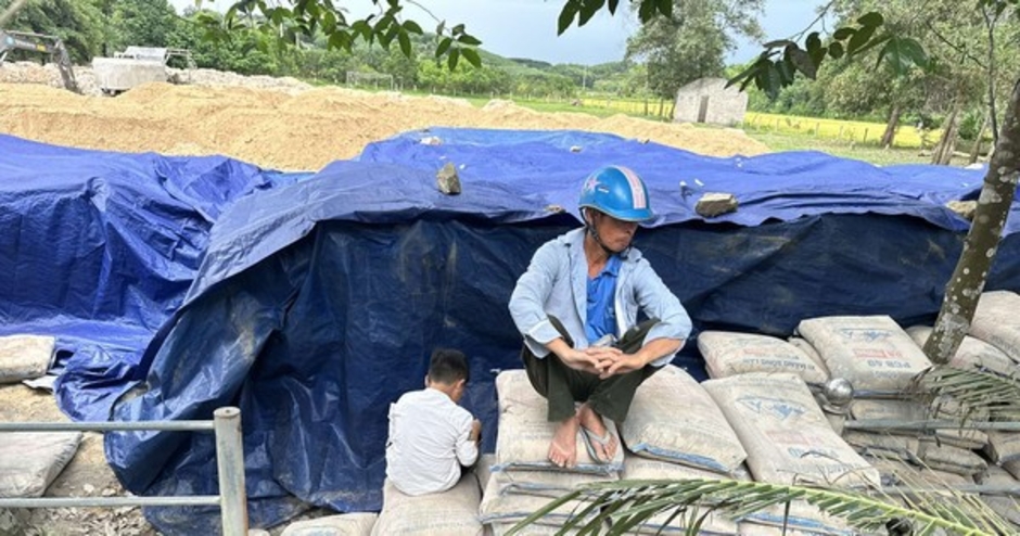 Vụ 200 tấn xi măng 
