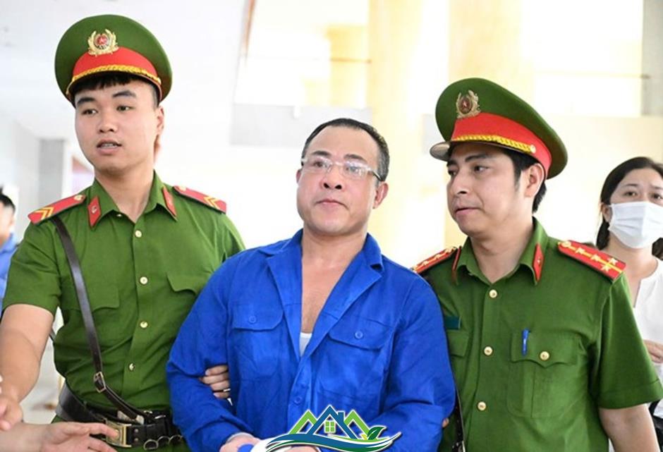 Vụ cháy chung cư mini khiến 56 người tử vong: Chủ chung cư được giảm 2,5 năm tù Vụ cháy chung cư mini khiến 56 người tử vong: Chủ chung cư được giảm 2,5 năm tù