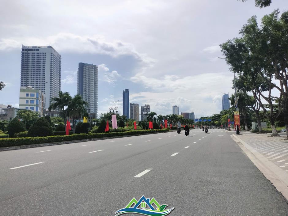 Vụ chiếm đoạt 5 lô đất của cựu lãnh đạo Đà Nẵng, cảnh báo rủi ro khi nhờ đứng tên mua đất Vụ chiếm đoạt 5 lô đất của cựu lãnh đạo Đà Nẵng, cảnh báo rủi ro khi nhờ đứng tên mua đất