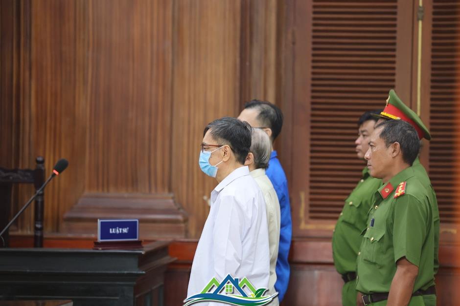 Vụ thâu tóm 4 khu đất vàng ở TP HCM: Vật chứng lạ trong nhà đại gia Vụ thâu tóm 4 khu đất vàng ở TP HCM: Vật chứng lạ trong nhà đại gia