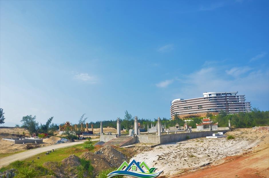 Vụ “xẻ thịt” rừng ven biển làm nghĩa địa ở Quảng Bình: Chính quyền vào cuộc (!)