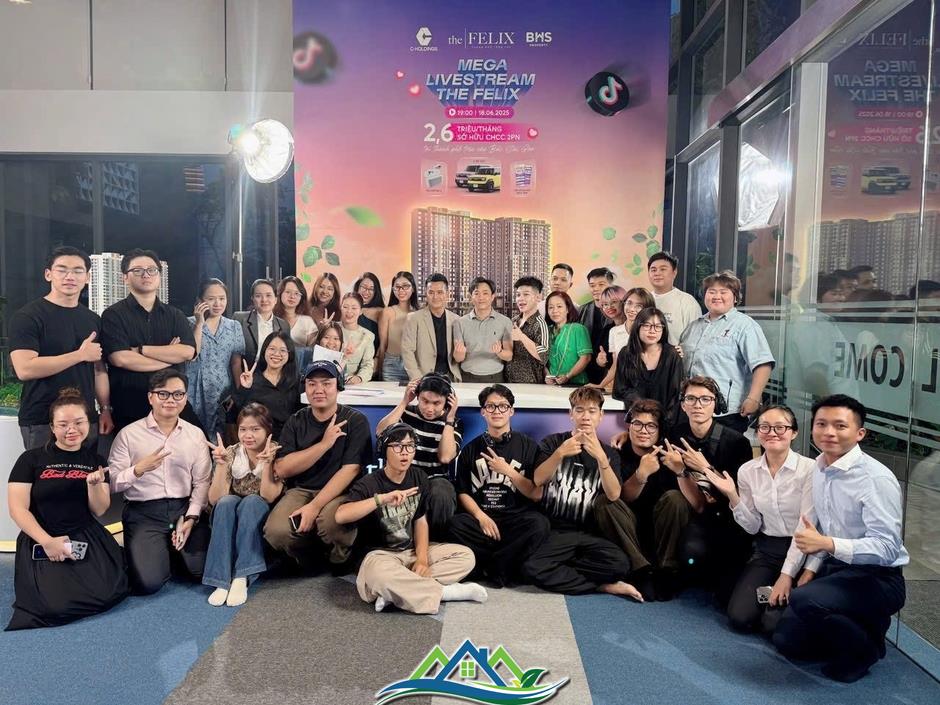 Vừa chốt đơn trăm tỷ qua livestream, CEO Cường “Đô la” lại làm điều ít ai ngờ tới Vừa chốt đơn trăm tỷ qua livestream, CEO Cường “Đô la” lại làm điều ít ai ngờ tới