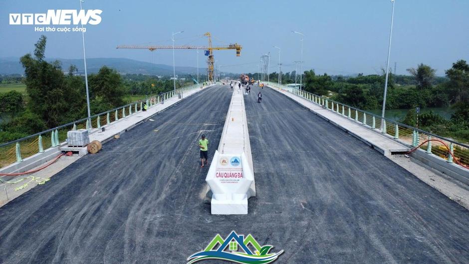 Vướng mặt bằng, cầu hơn 274 tỷ đồng ở Đà Nẵng 'đứng hình' Vướng mặt bằng, cầu hơn 274 tỷ đồng ở Đà Nẵng 'đứng hình'