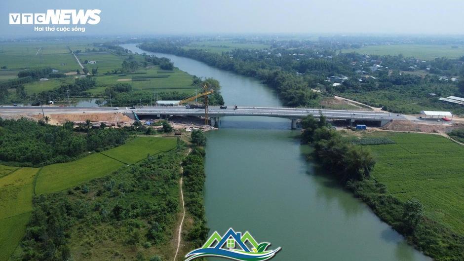 Vướng mặt bằng, cầu hơn 274 tỷ đồng ở Đà Nẵng 'đứng hình' Vướng mặt bằng, cầu hơn 274 tỷ đồng ở Đà Nẵng 'đứng hình'
