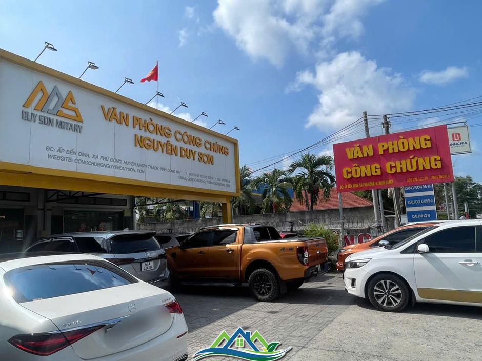 Xếp hàng từ sáng đến chiều mới được giải quyết hồ sơ, đất nền phía Nam chưa hạ nhiệt Xếp hàng từ sáng đến chiều mới được giải quyết hồ sơ, đất nền phía Nam chưa hạ nhiệt